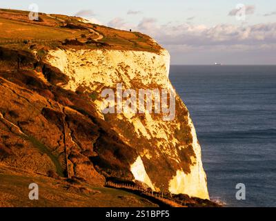 People Standing on the White Cliffs of Dover looking at the View, with the English Channel, Dover, Kent, England, UK, GB. Stock Photo