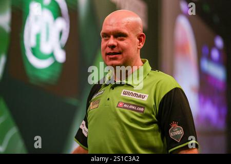 London, UK. 02nd Jan, 2025. Michael van Gerwen celebrates winning the match during the Paddy Power World Darts Championship Semi-Final at Alexandra Palace, London, England, United Kingdom on 2 January 2025 Credit: Every Second Media/Alamy Live News Stock Photo