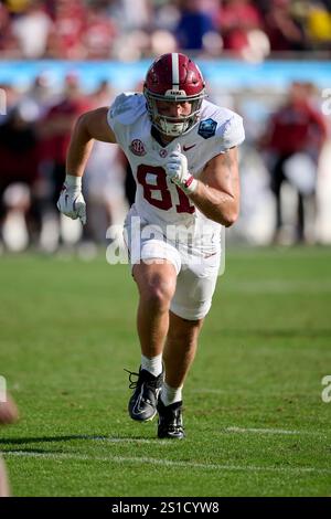 Tampa, Florida, USA. 31st Dec, 2024. Alabama tight end CJ Dippre (81) on offense during an NCAA football game between the Michigan Wolverines and Alabama Crimson Tide at Raymond James Stadium in Tampa, Florida. Mike Janes/CSM(Credit Image: © Mike Janes/Cal Sport Media). Credit: csm/Alamy Live News Stock Photo