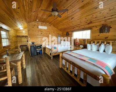 Interior of log cabin tourist accommodation in Badlands, South Dakota, USA Stock Photo