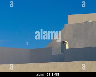 Smooth stone whitewashed walls, Santorini, Greece Stock Photo