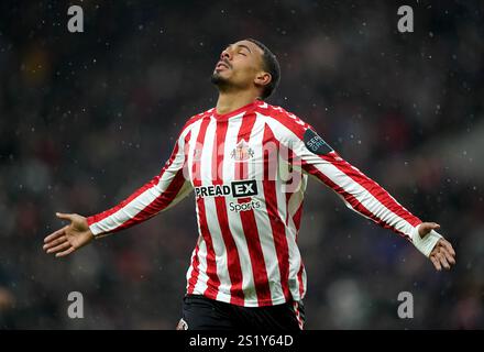 Sunderland's Wilson Isidor celebrates scoring their side's first goal of the game during the Sky Bet Championship match at the Stadium of Light, Sunderland. Picture date: Sunday January 5, 2025. Stock Photo