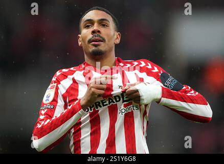 Sunderland's Wilson Isidor celebrates scoring their side's first goal of the game during the Sky Bet Championship match at the Stadium of Light, Sunderland. Picture date: Sunday January 5, 2025. Stock Photo