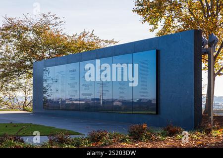 ARLINGTON, VA - NOVEMBER 3: The cityscape of Washington DC reflecting on the Wall of Honour of the US Air Force Memorial on November 3, 2024. Stock Photo