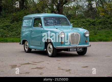 1958 Austin A35 Countryman post war/mid century British car based van Stock Photo