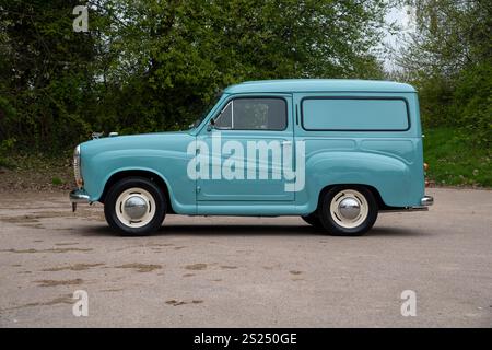 1958 Austin A35 Countryman post war/mid century British car based van Stock Photo