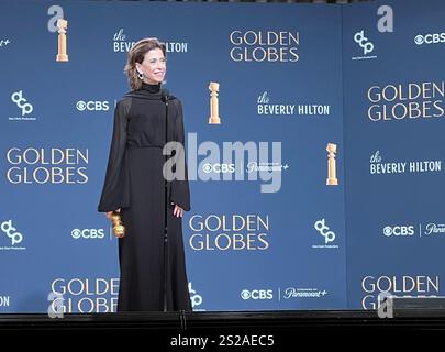 Beverly Hills, USA,China.5th January 2025. Fernanda Torres poses with trophy during the 82nd Annual Golden Globes at the Beverly Hilton on January 5, 2025 in Beverly Hills, California. Credit: Zhang Shuo/China News Service/Alamy Live News Stock Photo