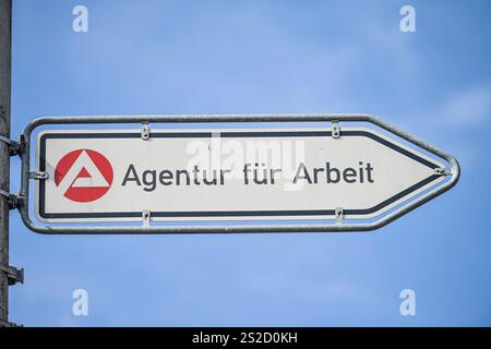 Schild, Agenturfür Arbeit *** Shield, employment agency Stock Photo