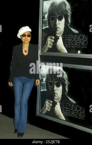 Yoko Ono at the launch of JOHN LENNON'S GREATEST HITS DVD at the Curzon Mayfair cinema, London 14th Oct 2003 Stock Photo