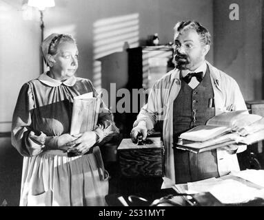 DR EHRLICH'S MAGIC BULLET (US 1940) WARNER BROS EDWARD G ROBINSON right     Date: 1940 Stock Photo