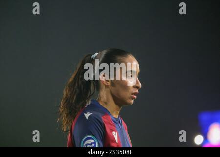 Hortaleza, Spain, 08th January, 2025: Levante UD's player Anissa Lahmari (16) during the 8th Round of the 2024-25 Liga F between Real Madrid CF and Levante UD on 08 January 2025 at Estadio Alfredo Di Stéfano in Hortaleza, Spain. Credit: Alberto Brevers / Alamy Live News. Stock Photo