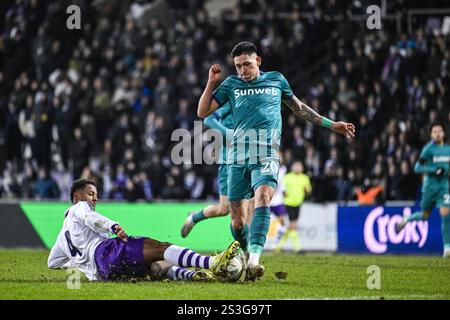 Antwerp, Belgium. 09th Jan, 2024. Beerschot's Brian Plat and Anderlecht's Luis Vazquez pictured in action during a soccer game between Beerschot VA and RSC Anderlecht, Thursday 09 January 2025 in Antwerp, in the 1/4 finals of the 'Croky Cup' Belgian soccer cup. BELGA PHOTO TOM GOYVAERTS Credit: Belga News Agency/Alamy Live News Stock Photo