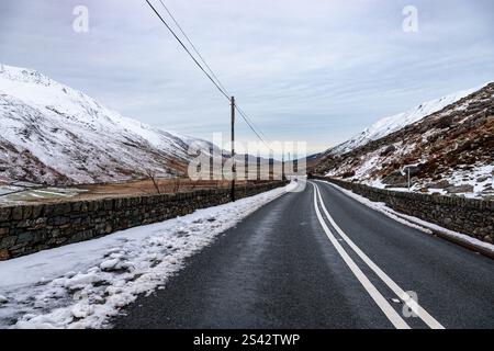 Nant Ffrancon glaciated valley in winter, Sonowdonia, North Wales Stock Photo
