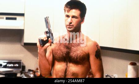 ALEC BALDWIN in MIAMI BLUES (1990), directed by GEORGE ARMITAGE. Credit: ORION PICTURES / Album Stock Photo