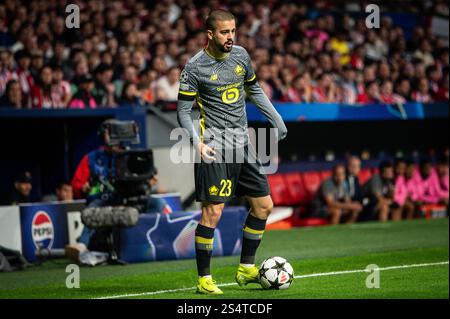 Madrid, Espagne. 23rd Oct, 2024. Edon ZHEGROVA of Lille during the UEFA Champions League, League Phase MD3 football match between Atletico de Madrid and Losc Lille on 23 October 2024 at Riyadh Air Metropolitano stadium in Madrid, Spain - Photo Matthieu Mirville/DPPI Credit: DPPI Media/Alamy Live News Stock Photo