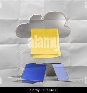 sticky note with Cloud computing word on crumpled paper background as concept Stock Photo
