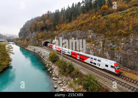 ウィーン郊外 鉄道 サボ Liesing S-Bahn オーストリア ウィーンのSバーン（近郊列車）の料金、乗り方 、路線図、注意点