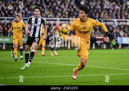 London, UK. 15th Jan, 2025. Newcastle upon Tyne, England - January 15th: Hwang Hee-Chan of Wolves during the Premier League 2024/25 League match between Newcastle United FC at Wolverhampton Wanderers FC at St James Park on January 15th, 2025 in Newcastle Upon Tyne, England. (Richard Callis/SPP) Credit: SPP Sport Press Photo. /Alamy Live News Stock Photo