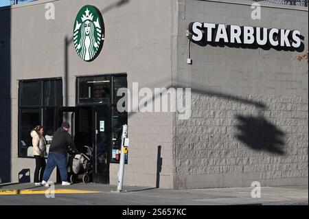 New York, USA. 15th Jan, 2025. Starbuck coffeehouse company has reversed its 2018 open-door policy, with only paying customers allowed to use the space and restrooms, New York, NY, January 15, 2025. The new policy and 'Coffeehouse Code of Conduct's be displayed will goe into effect January 27. (Photo by Anthony Behar/Sipa USA) Credit: Sipa USA/Alamy Live News Stock Photo