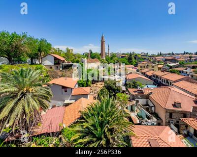 View over Kaleici with its landmarks such as the Yivli Minaret and the mosque, embedded in the picturesque backdrop of the Turkish Riviera, Antalya, Turkey Stock Photo