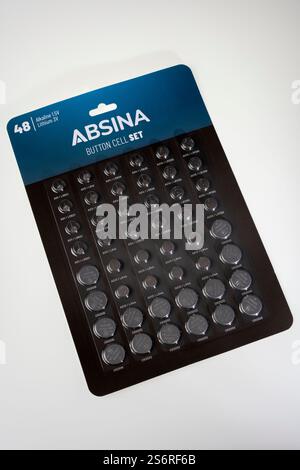 ABSINA button cell set, 48 alkaline 1.5V and lithium 3V button cells, blister pack, white background, Stock Photo