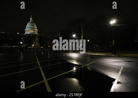The US capitol is pictured on the night before Inauguration Day. Fencing were erected and traffic was restricted on some streets in downtown Washington for the occasion. After his election over Democratic candidate Kamala Harris on November 5, Donald Trump will be inaugurated on Monday, January 20. He will become the 47th President of the United States. The inauguration ceremony will place inside the US Capitol, due to a cold snap. The last time an indoor ceremony was held was in 1985. (Photo by Apolline Guillerot-Malick/SOPA Images/Sipa USA) Stock Photo