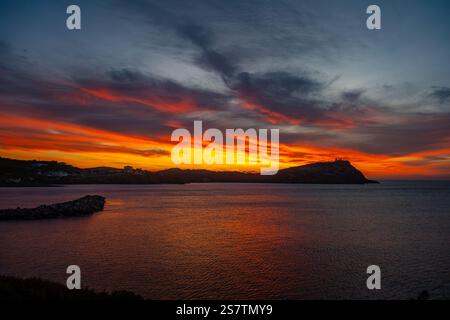 Cape Sounio and the temple of Poseidon during sunrise Stock Photo - Alamy