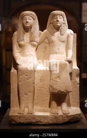 Egyptian statue sculpture of a married couple and son, 2620-2500, 4yj ...