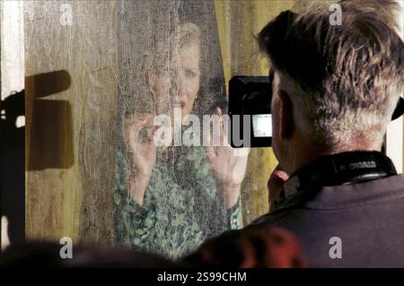 LAURA DERN and DAVID LYNCH in INLAND EMPIRE (2006), directed by DAVID LYNCH. Credit: STUDIO CANAL / Album Stock Photo