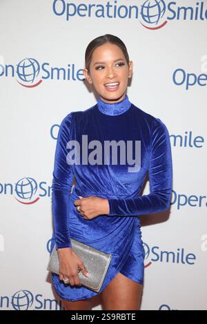 Rocsi Diaz at the Operation Smile hosts Hollywood Fight Night, Los