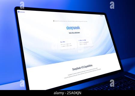 Galicia, Spain; october 31,2022: Deepseek AI app on laptop screen Stock Photo