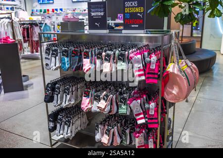 puma-socks-display-with-