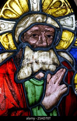 パレット神父 God the Father, stained glass window in Church of Saint Leu Saint