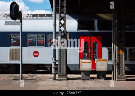 DSB (Danish State Railways), train at Copenhagen Central Station ...