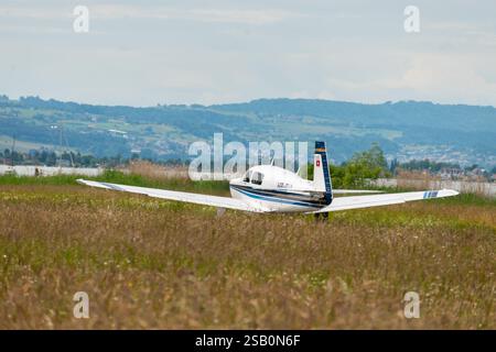 Wangen-Lachen, Switzerland, May 26, 2024 HB-DIA Mooney M20J propeller plane on a small airfield Stock Photo