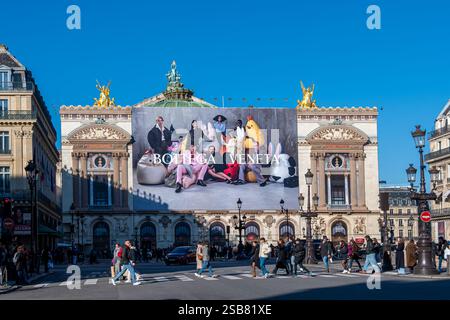 口豪奢 giant-advertising-billboard- アート写真