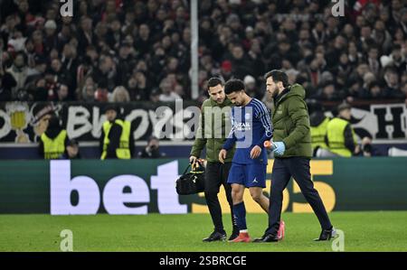 33 Warren ZAIRE EMERY (psg) - 26 Bilal NADIR (om) during the Ligue 1 Mc ...