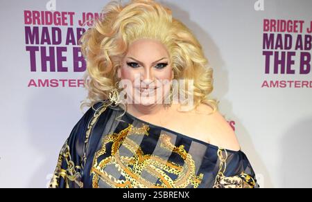 Premiere Bridget Jones Mad About The Boy AMSTERDAM, NETHERLANDS - FEBRUARY 3: Diva Mayday during Premiere Bridget Jones Mad About The Boy at Pathe Tuschinski on February 3, 2025 in Amsterdam, Netherlands. Photo by Daniel Kroll/BSR Agency 74000889.jpg Amsterdam Pathe Tuschinski Netherlands Content not available for redistribution in The Netherlands directly or indirectly through any third parties. Copyright: xBSRxAgencyx Stock Photo