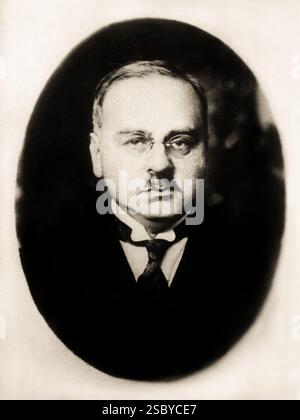 ALFRED ADLER (1870-1937) Austrian psychologist Stock Photo - Alamy