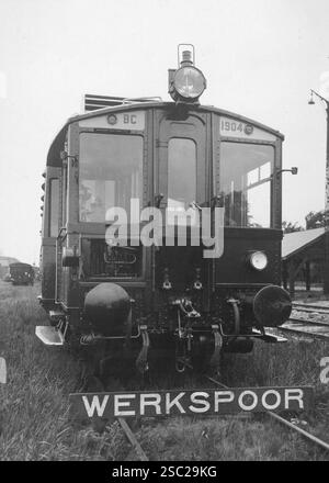 Afbeelding Van De Kop Van Het Diesel Electrische Treinstel Nr 27 DE 3 