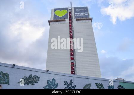 London, England, UK. 6th Feb, 2025. A view of Grenfell Tower as the government announces that the tower block is set to be demolished. 72 people died when a fire broke out in the block of flats in North Kensingon, West London in 2017. (Credit Image: © Vuk Valcic/ZUMA Press Wire) EDITORIAL USAGE ONLY! Not for Commercial USAGE! Stock Photo