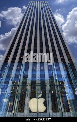 Apple logo in front of a skyscraper in Central Park, New York City, USA, North America Stock Photo