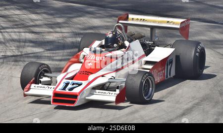 The Shadow DN9 at the Long Beach Grand Prix, driven by Clay