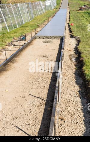 Concrete Footpath construction in progress Stock Photo - Alamy