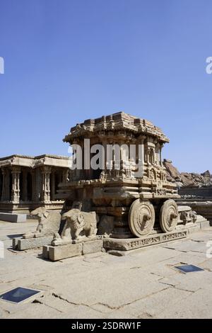 Stone chariot or ratha, vehicle of Vishnu, Vitthal Temple, Hampi ...