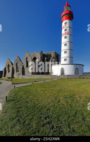 Top of Saint Mathieu lighthouse and the abbey Stock Photo - Alamy