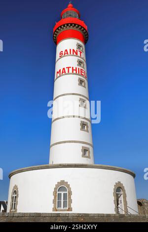 Top of Saint Mathieu lighthouse and the abbey Stock Photo - Alamy