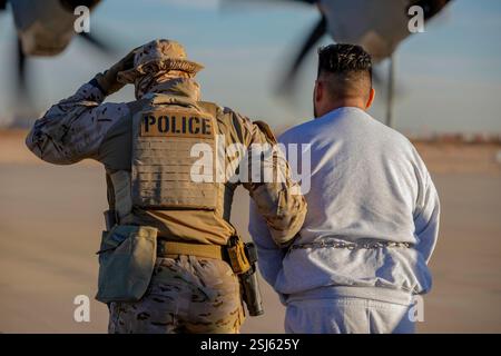 BIGGS ARMY AIRFIELD, FORT BLISS, TEXAS, USA - 08 February 2025 - U.S. Immigration and Customs Enforcement ( ICE ) agents, in coordination with the U.S Stock Photo