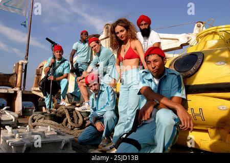 The Life Aquatic with Steve Zissou  Year : 2004 USA Director : Wes Anderson Pawel Wdowczak, Seu Jorge, Willem Dafoe, Noah Taylor, Robyn Cohen, Waris Ahluwalia, Niels Koizumi Stock Photo