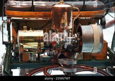Vintage Benz Patent Car, Germany 1885, 1-cylinder, water-cooled ...